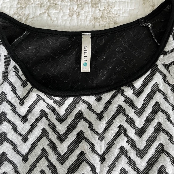 Gilli Dress - Made in U.S.A. - Picture 2 of 4